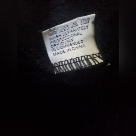 Women Casual Pullover Lips - Picture 4 of 6